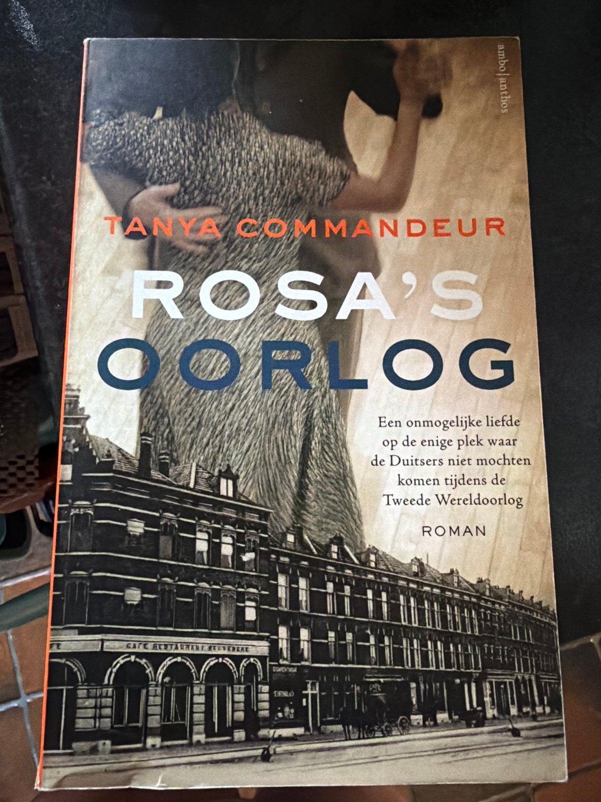 Tanya Commandeur - Rosa's oorlog, Ophalen of Verzenden, Zo goed als nieuw, Tanya Commandeur