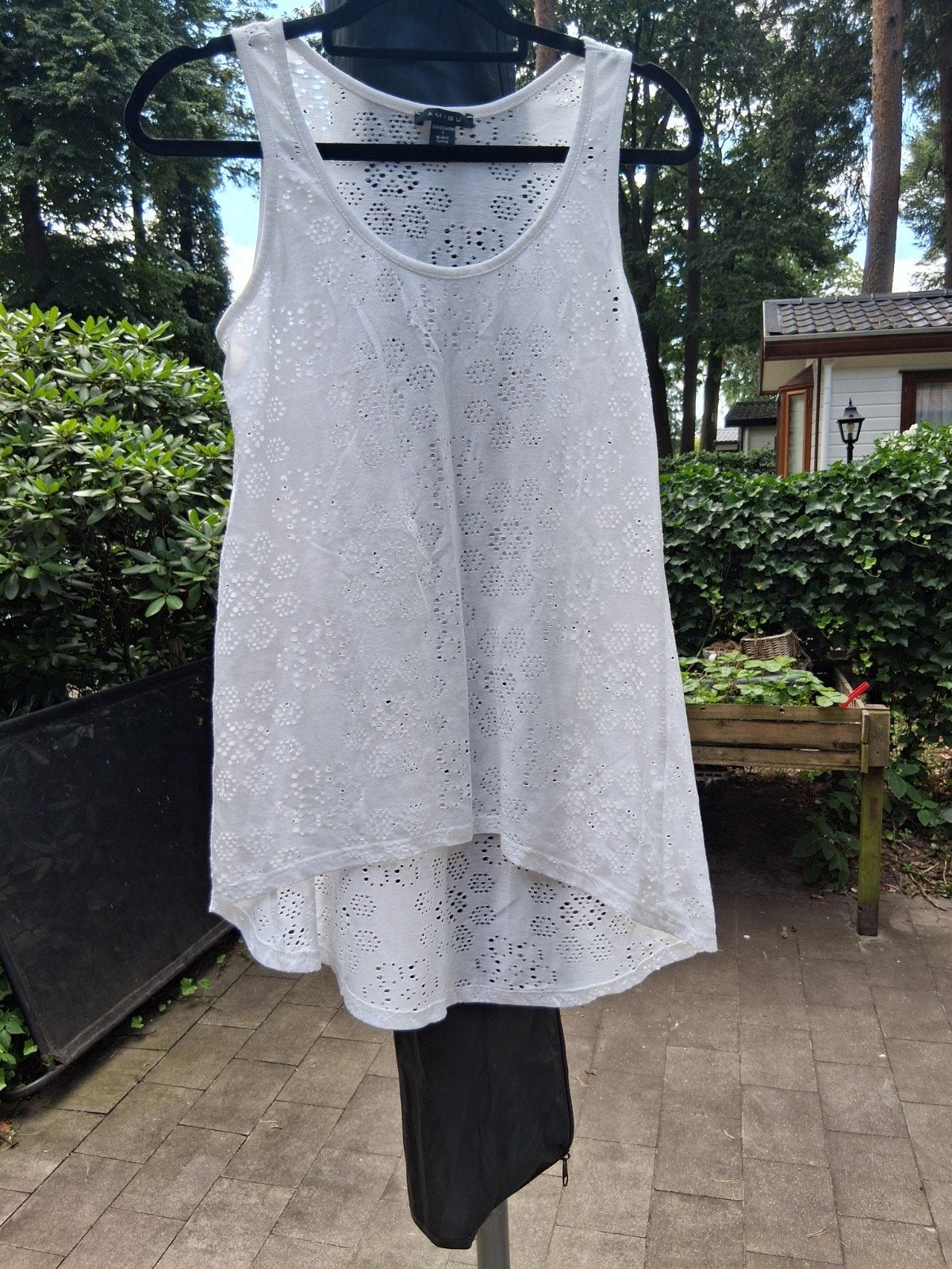 Witte mouwloze top, Wit, Ophalen of Verzenden, Zo goed als nieuw, Amisu