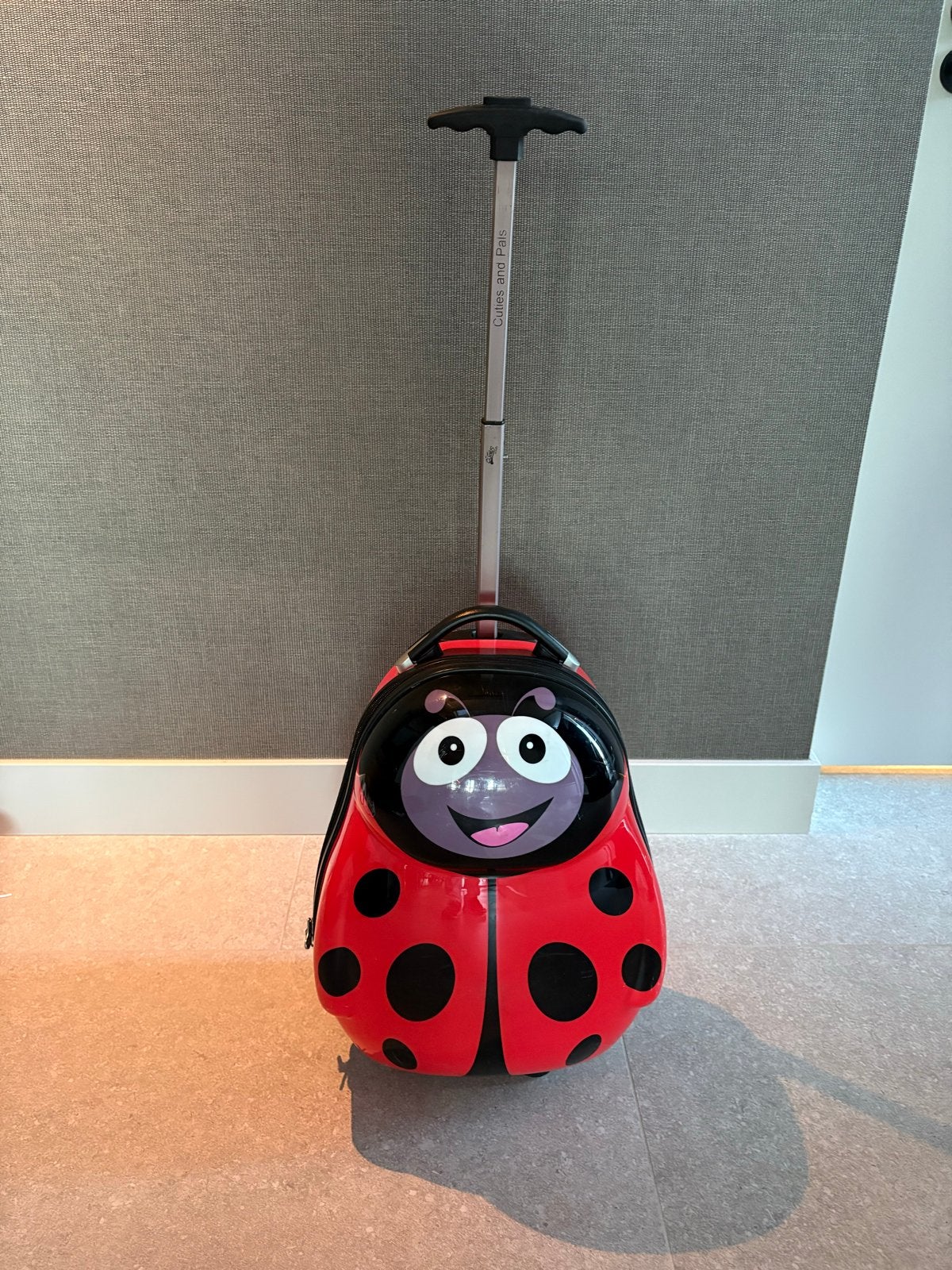 Koffer Cuties and Friends Lieveheersbeestje Kinderkoffer, Ophalen, Gebruikt, Hard kunststof, Minder dan 50 cm