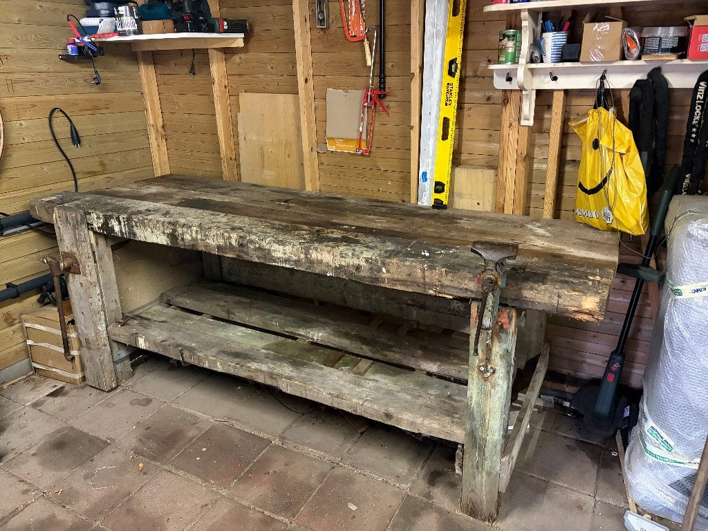 Robuuste massief houten werkbank met bankschroeven vintage, Doe-het-zelf en Verbouw, Ophalen, Gebruikt, 170 cm of meer, Bankschroef