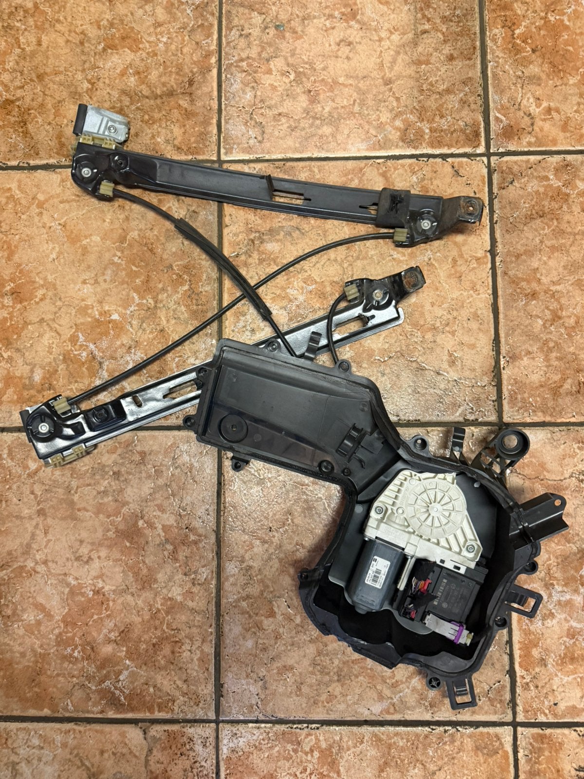 VW Raammechanisme Rechtsvoor Compleet + Motor 1K0959792G, Ophalen, Gebruikt, Seat