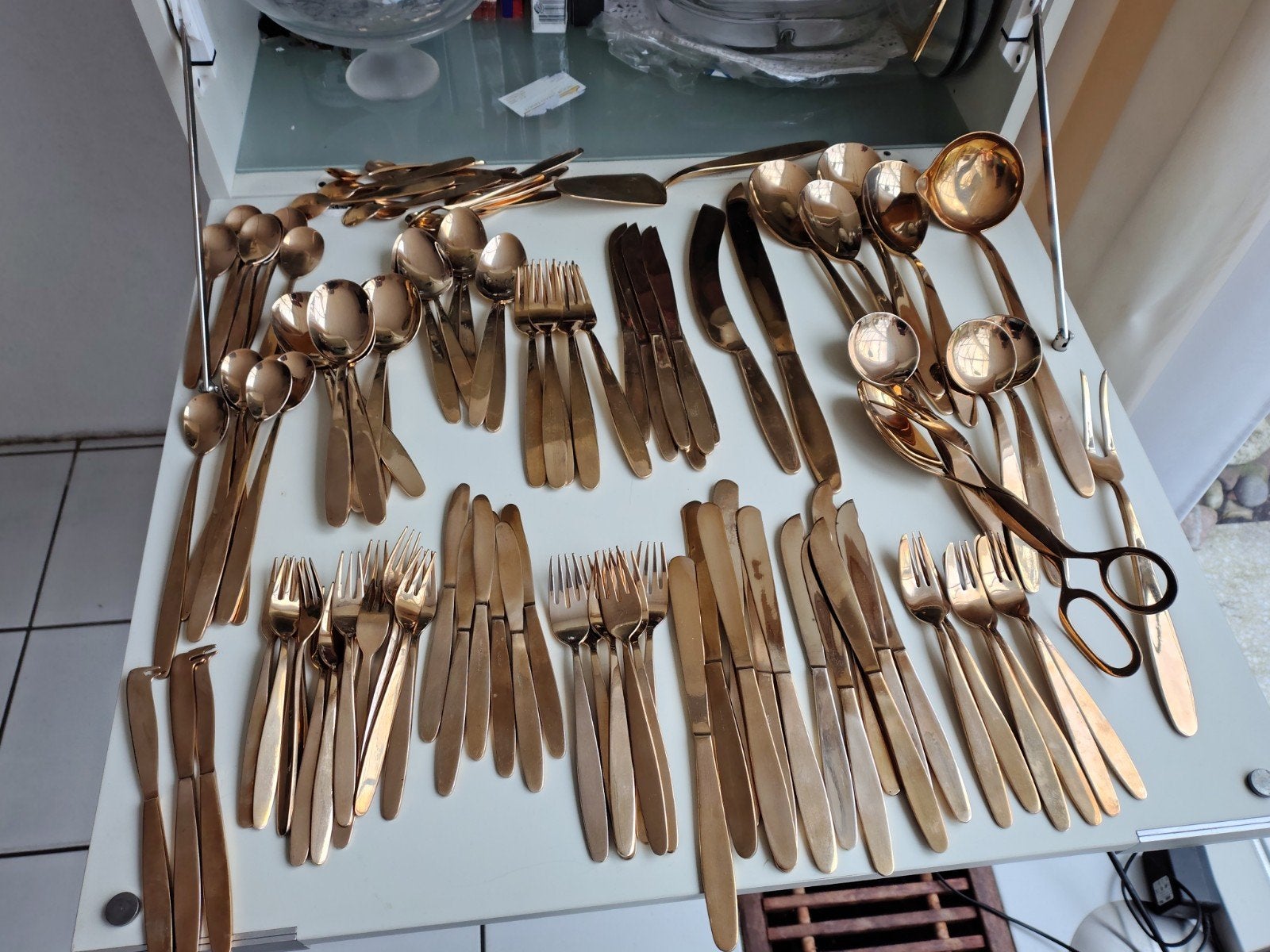 88-delig bronzen bestekset uit Thailand, Bangkok, Antiek en Kunst, Ophalen of Verzenden