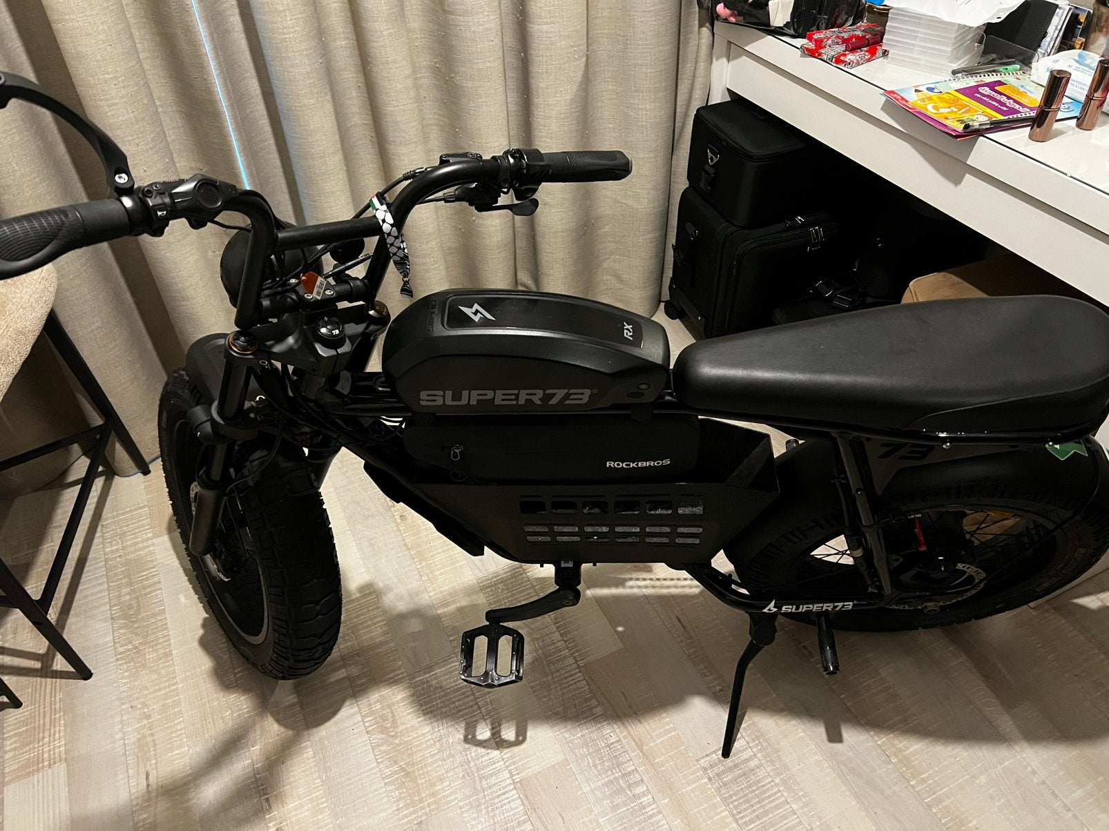 Super 73 s2 obsidian, Fietsen en Brommers, 59 cm of meer, Ophalen, Zo goed als nieuw, Overige merken
