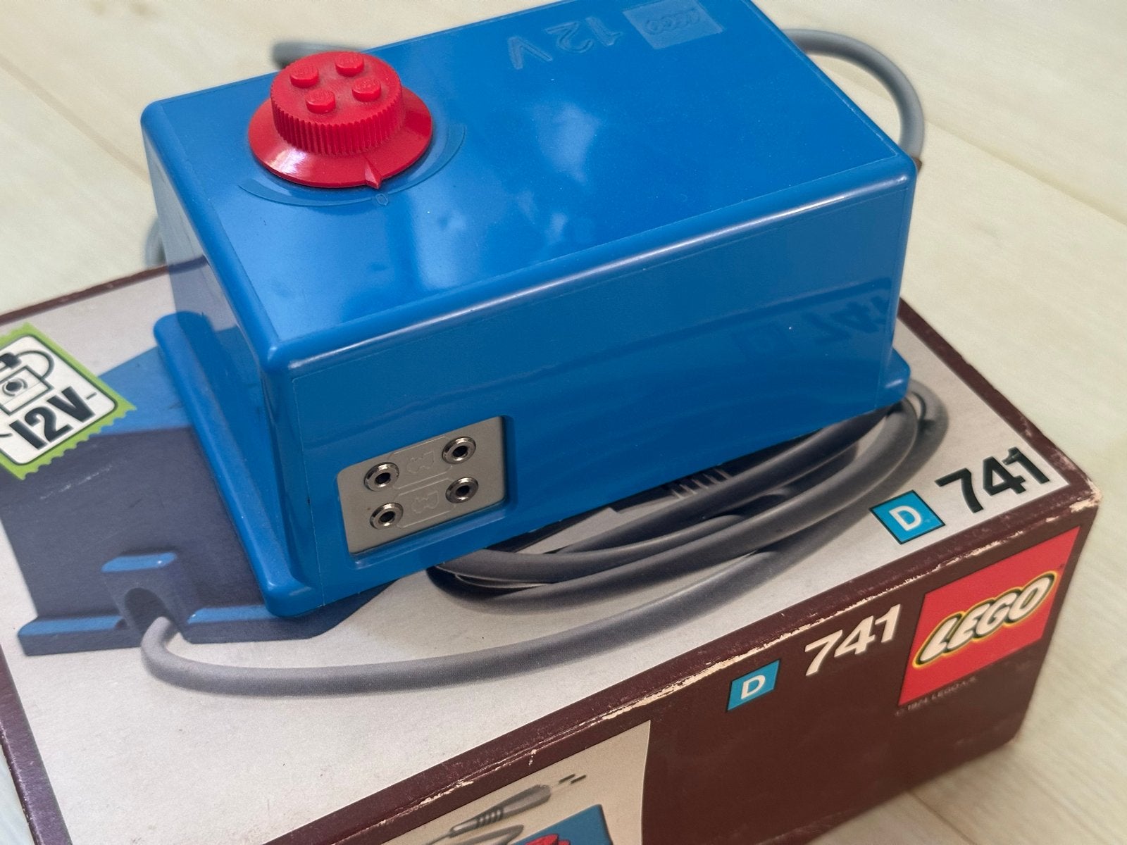 Lego trafo 12V werkend met doos D 741, Kinderen en Baby's, Speelgoed | Duplo en Lego, Gebruikt, Overige thema's, Lego, Accessoire