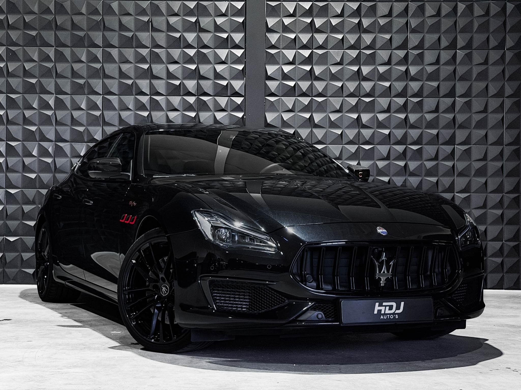 Maserati Quattroporte 3.8 V8 Trofeo | 580pk | Schuifdak | Ha, Auto's, Maserati, Automaat, Achterwielaandrijving, Gebruikt, Zwart