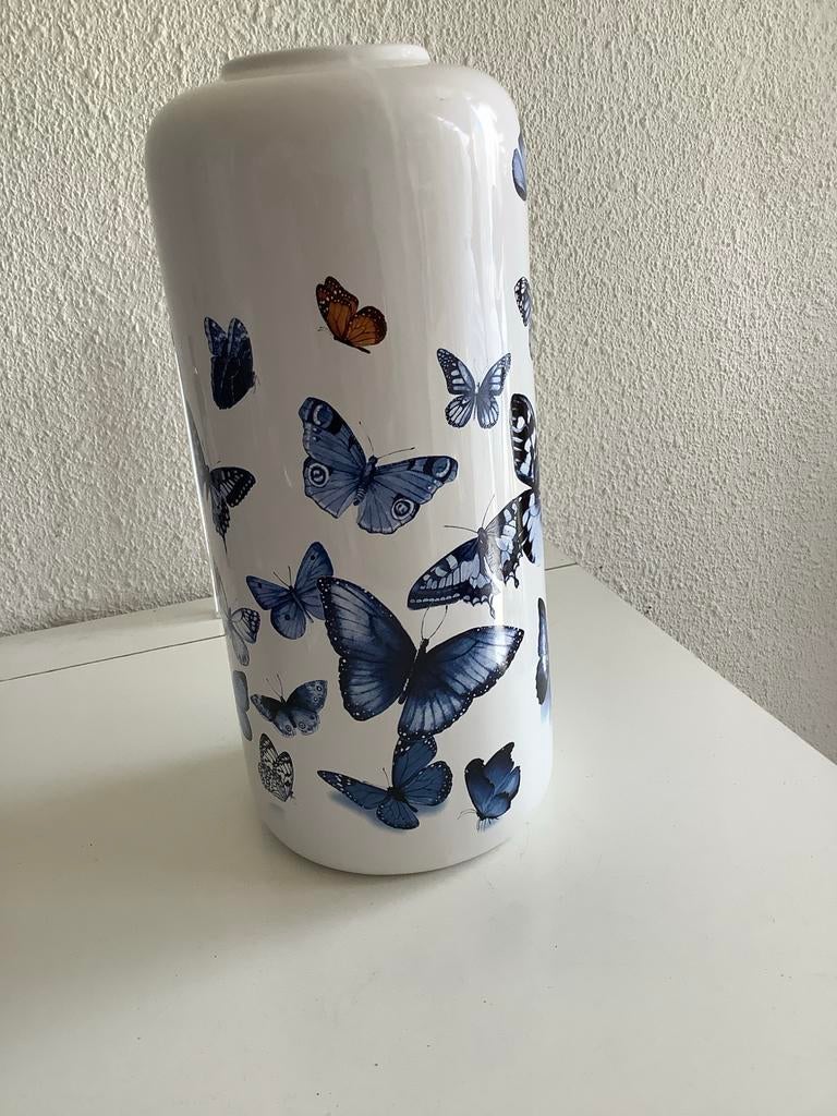 Delfts blauw vaas vlinders, Wit, Aardewerk of Porselein, Ophalen of Verzenden, Zo goed als nieuw