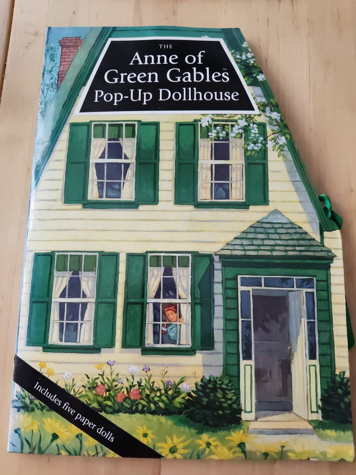Anne of Green Gables Pop-Up Dollhouse - Nieuwstaat, Kinderen en Baby's, Speelgoed | Poppenhuizen, Ophalen of Verzenden, Zo goed als nieuw
