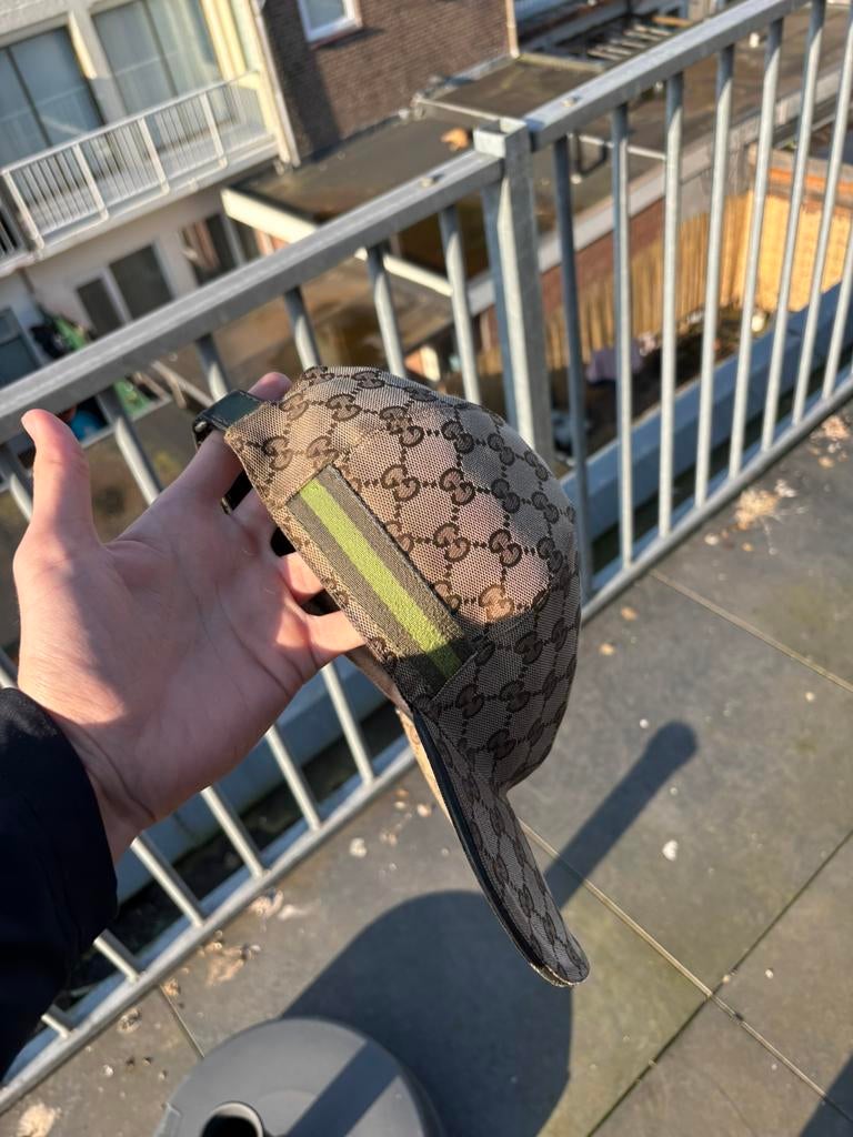 Gucci pet limited edition, Kleding | Heren, Hoeden en Petten, Ophalen of Verzenden, Gedragen, 58 of 59 cm (L, 7¼ of ⅜ inch), Pet