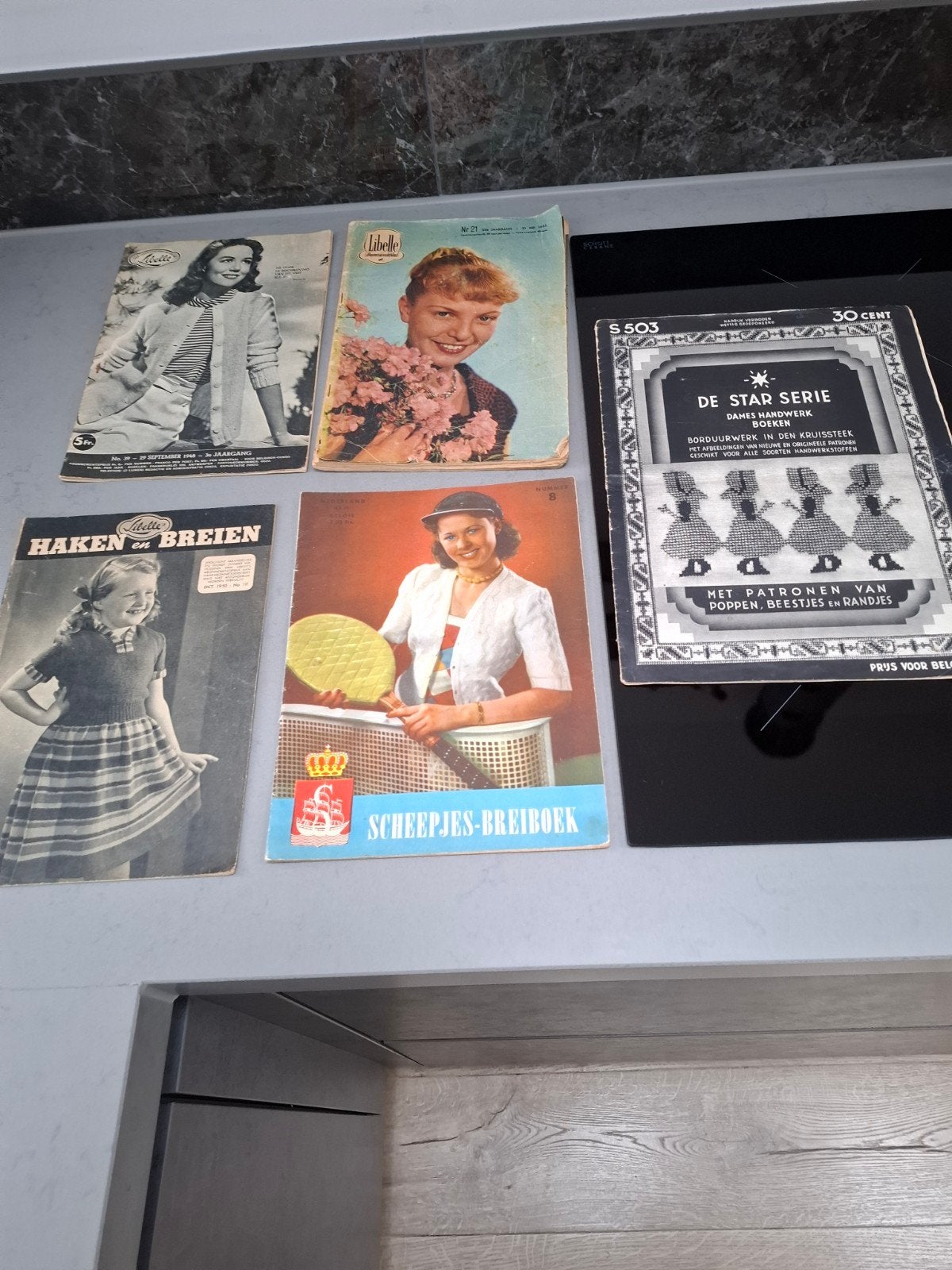 Vintage Libelle Haken en Breien Tijdschriften (1948-1950), Ophalen of Verzenden, Gelezen, Damesbladen