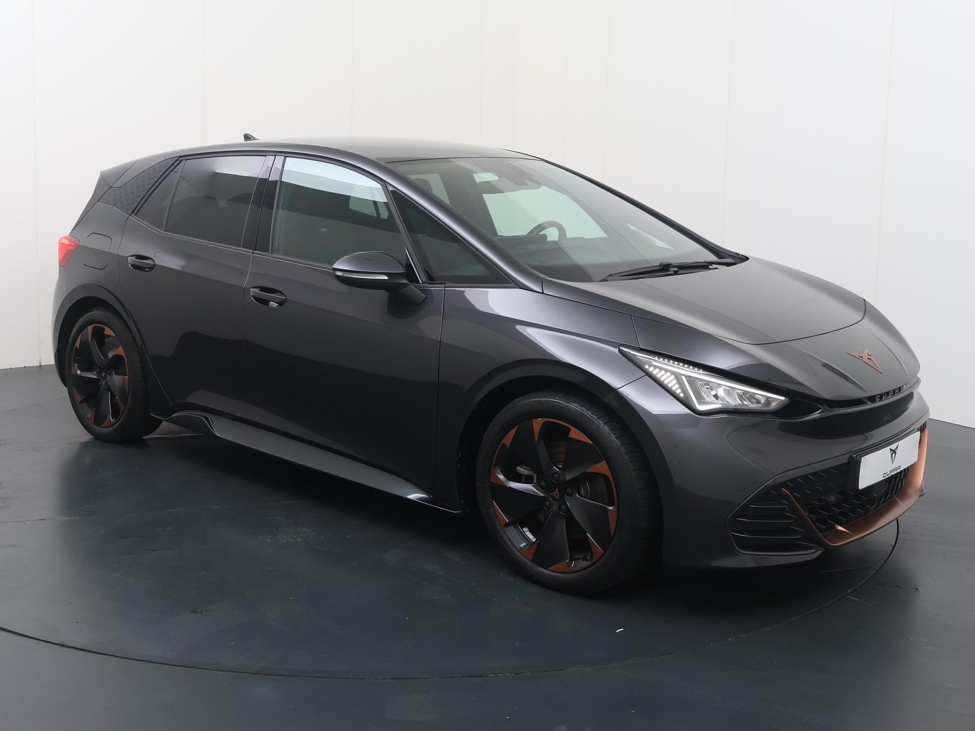 CUPRA Born Adrenaline One 62 kWh | 204 PK | SoH 89% | Warmte, Auto's, Automaat, 12 maanden, Gebruikt, Zwart
