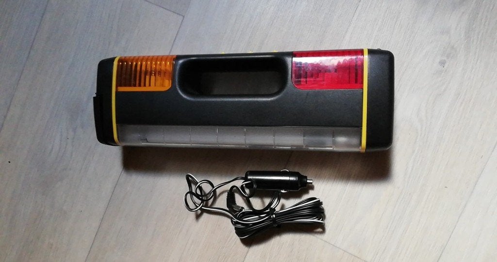 Zaklamp 4 in 1 incl auto adapter 12 Volt, Ophalen of Verzenden, Nieuw, Batterij