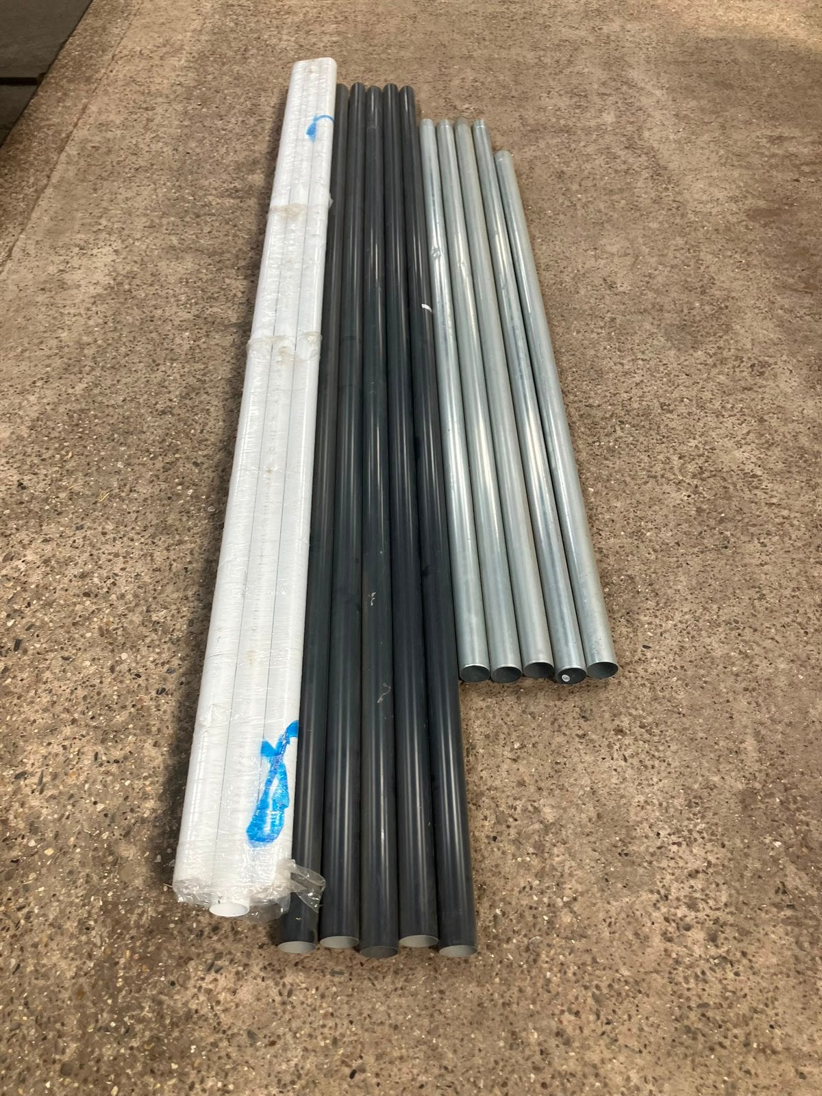 Zwarte nette Pvc Hwa buizen, Ophalen, Zo goed als nieuw, Overige typen