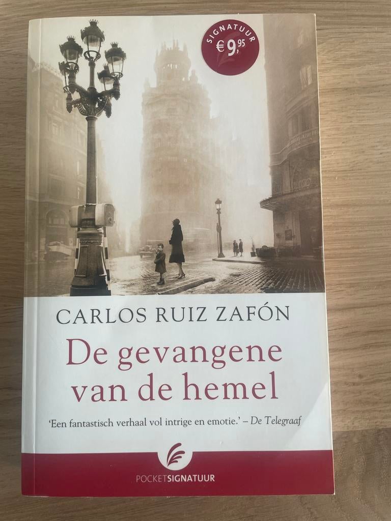 De Gevangene van de Hemel - Carlos Ruiz Zafón, Ophalen of Verzenden, Zo goed als nieuw