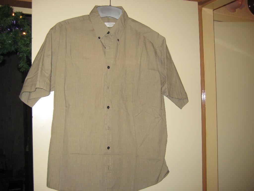 Beige herenhemd, M 39/40, L.O.G.G., korte mouwen, Ophalen of Verzenden, Zo goed als nieuw, Beige, Halswijdte 39/40 (M)
