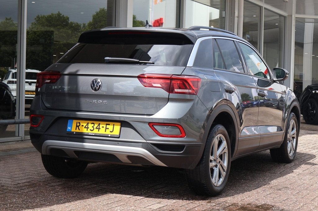 Volkswagen T-Roc 1.0 TSI 110pk Life 75 Edition | Camera | Ad, Voorwielaandrijving, 12 maanden, Stof, Gebruikt