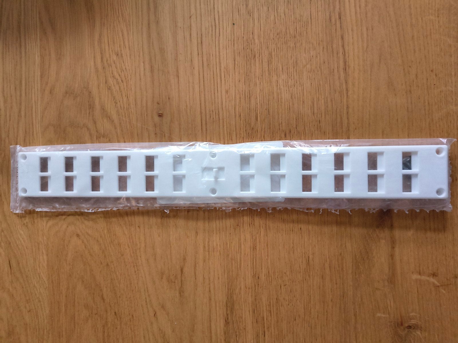 Witte kunststof roosterstrip voor ventilatie, Ophalen of Verzenden, Nieuw
