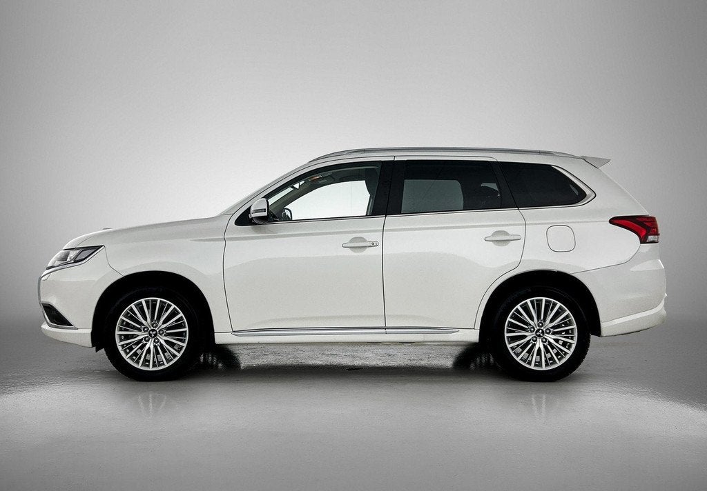 Mitsubishi Outlander 2.4 PHEV Pure, Auto's, Mitsubishi, Automaat, 12 maanden, Euro 6, 4 cilinders