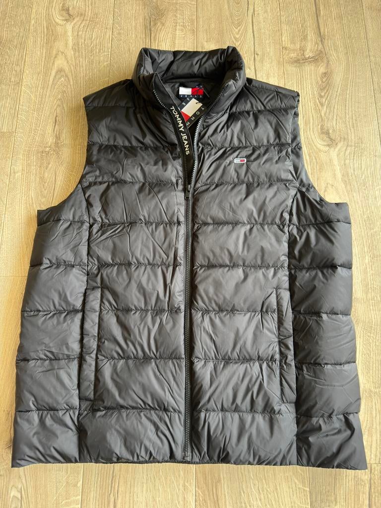 Nieuw, Ongedragen Tommy Jeans Heren Bodywarmer Zwart mt XXL, Ophalen, Nieuw, Maat 56/58 (XL), Zwart