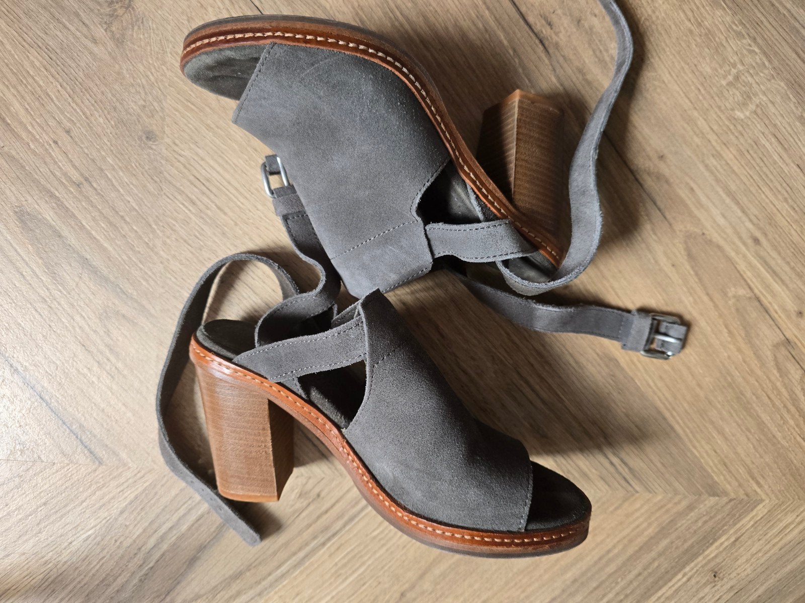 grijze schoenen shabbies amsterdam maat 37, Kleding | Dames, Shabbies Amsterdam, Zo goed als nieuw, Grijs, Sandalen of Muiltjes