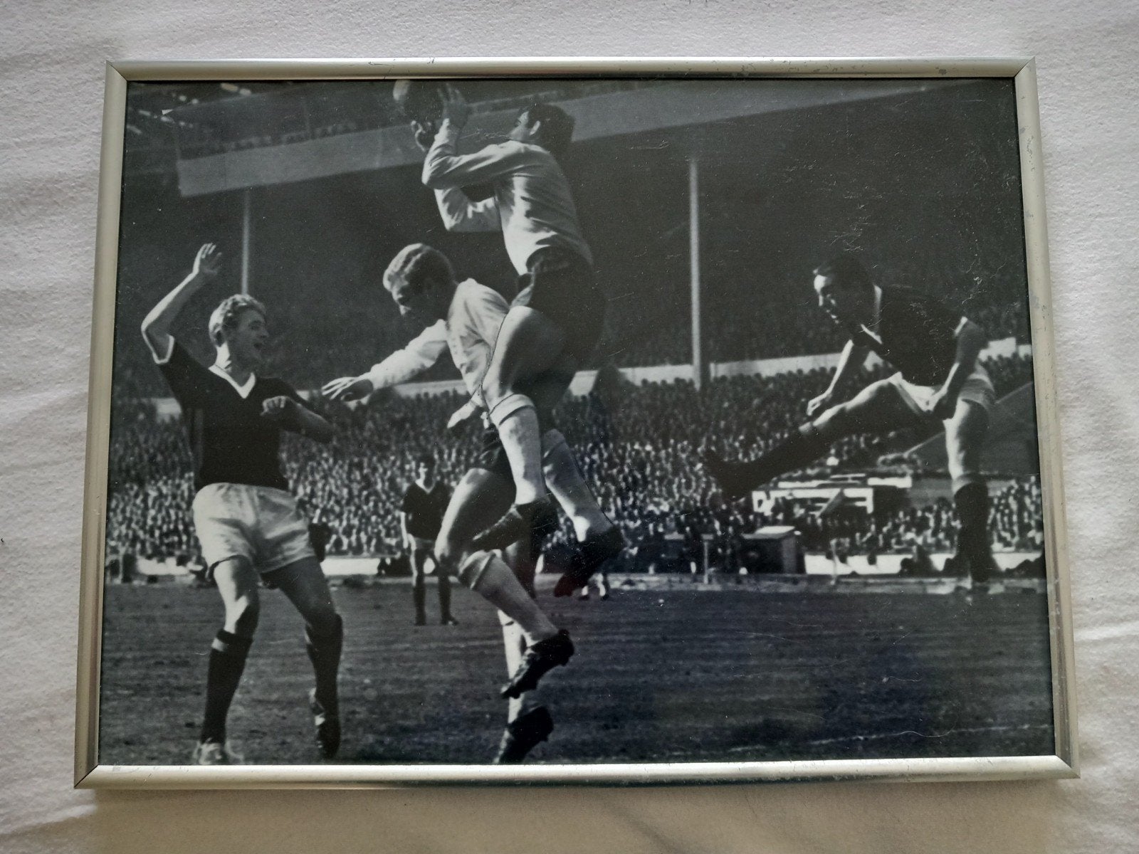 3 foto 's Engels voetbal in de sixte, Ophalen, Zo goed als nieuw