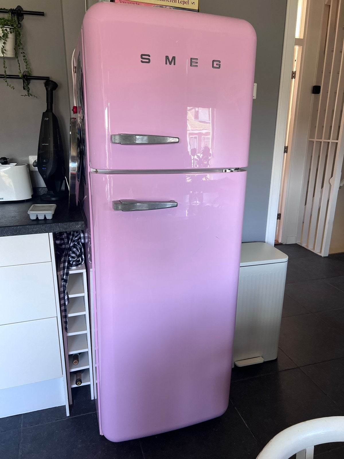 Roze Smeg Koelkast met Vriesvak, Witgoed en Apparatuur, Ophalen, Gebruikt, 200 liter of meer, 60 cm of meer