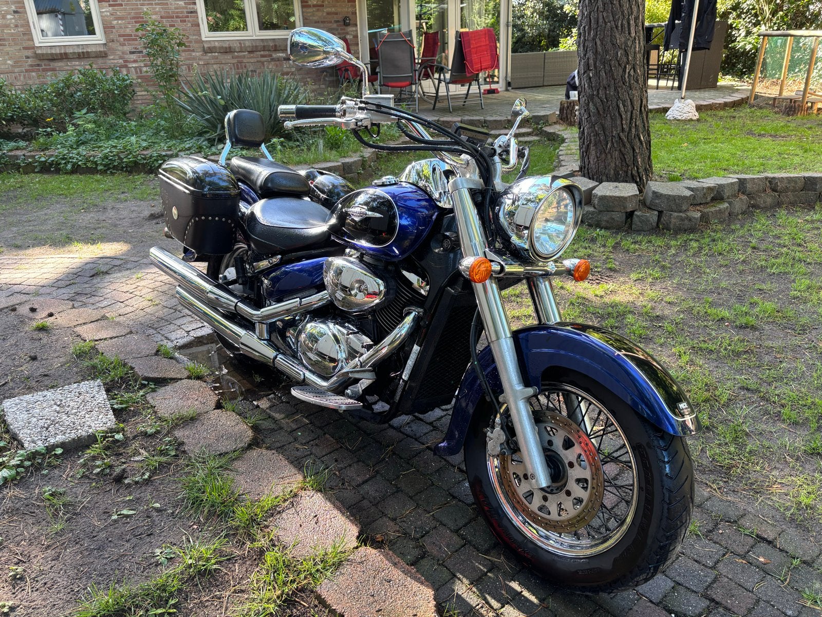 Suzuki Boulevard C50 met zijkoffers en CarPlay, Motoren, Cardan-aandrijving, 2 cilinders, 805 cc, Gebruikt