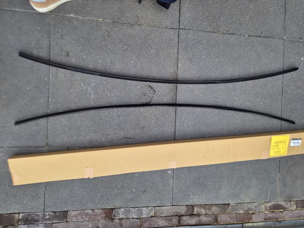 Originele Mazda 3 sedan BP(2019-) daklijsten voor dakdragers, Ophalen, Gebruikt, Mazda