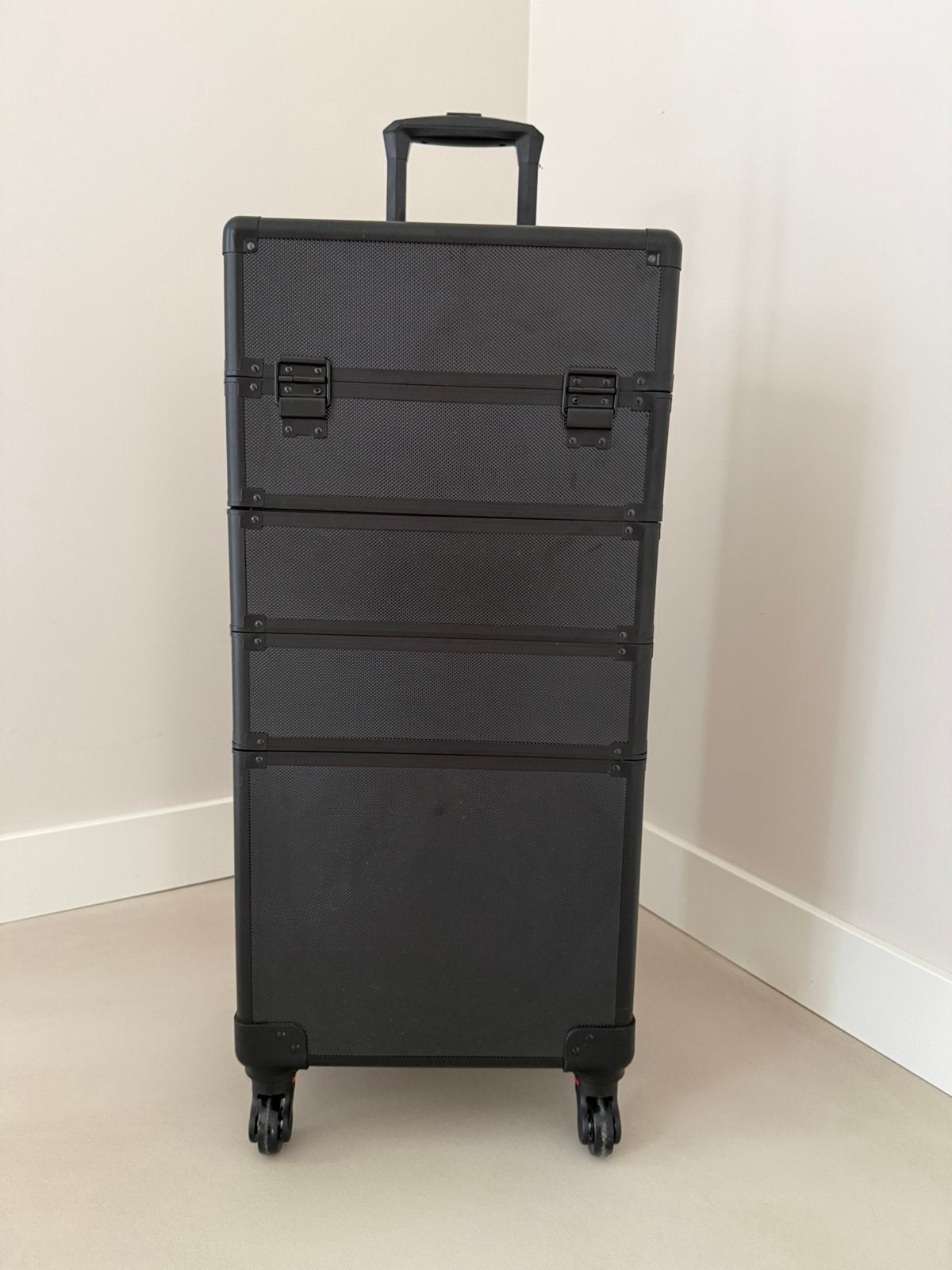 VDD trolley koffer / visagiekoffer/ make up trolley koffer, Ophalen, Hard kunststof, Nieuw, 70 cm of meer