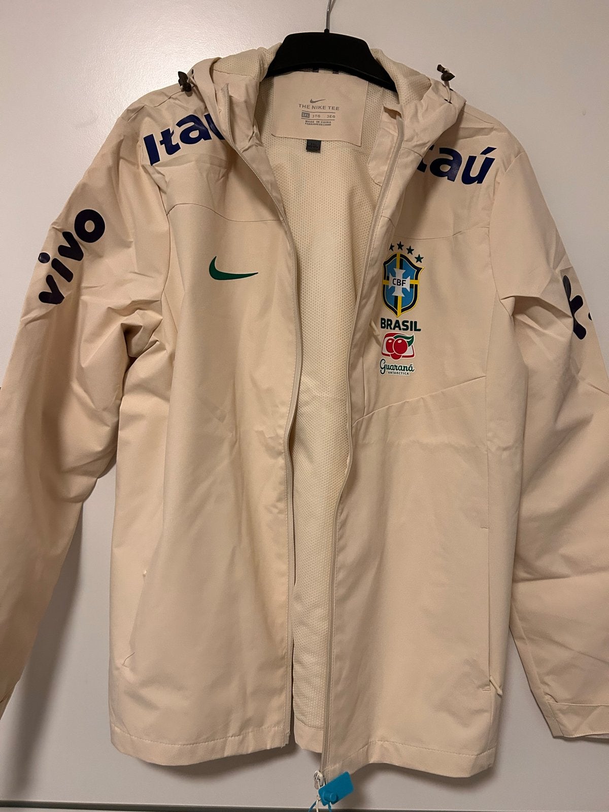 Brazilie windbreaker zwart en beige | Prijs is per stuk., Kleding | Heren, Ophalen of Verzenden, Nieuw, Overige maten, Zwart