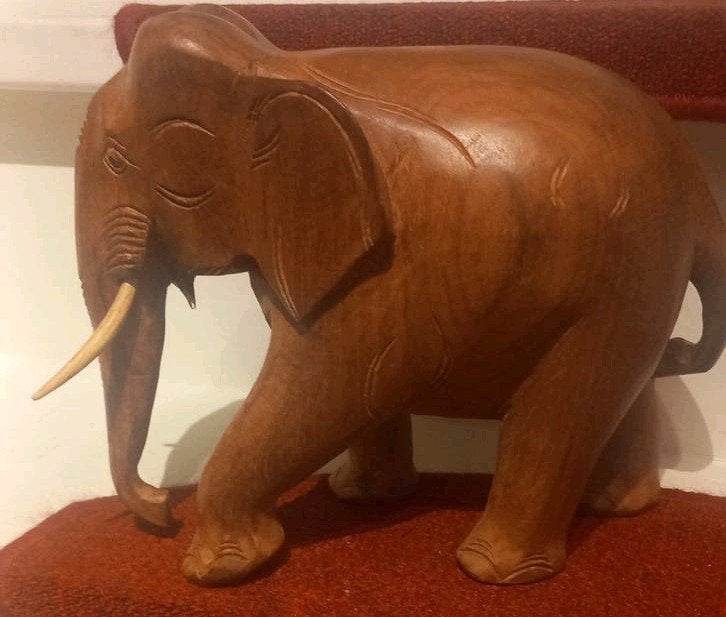 Houten olifant beeld  Handgesneden decoratie, Ophalen of Verzenden, 20 - 50 cm, Beeld, Hout