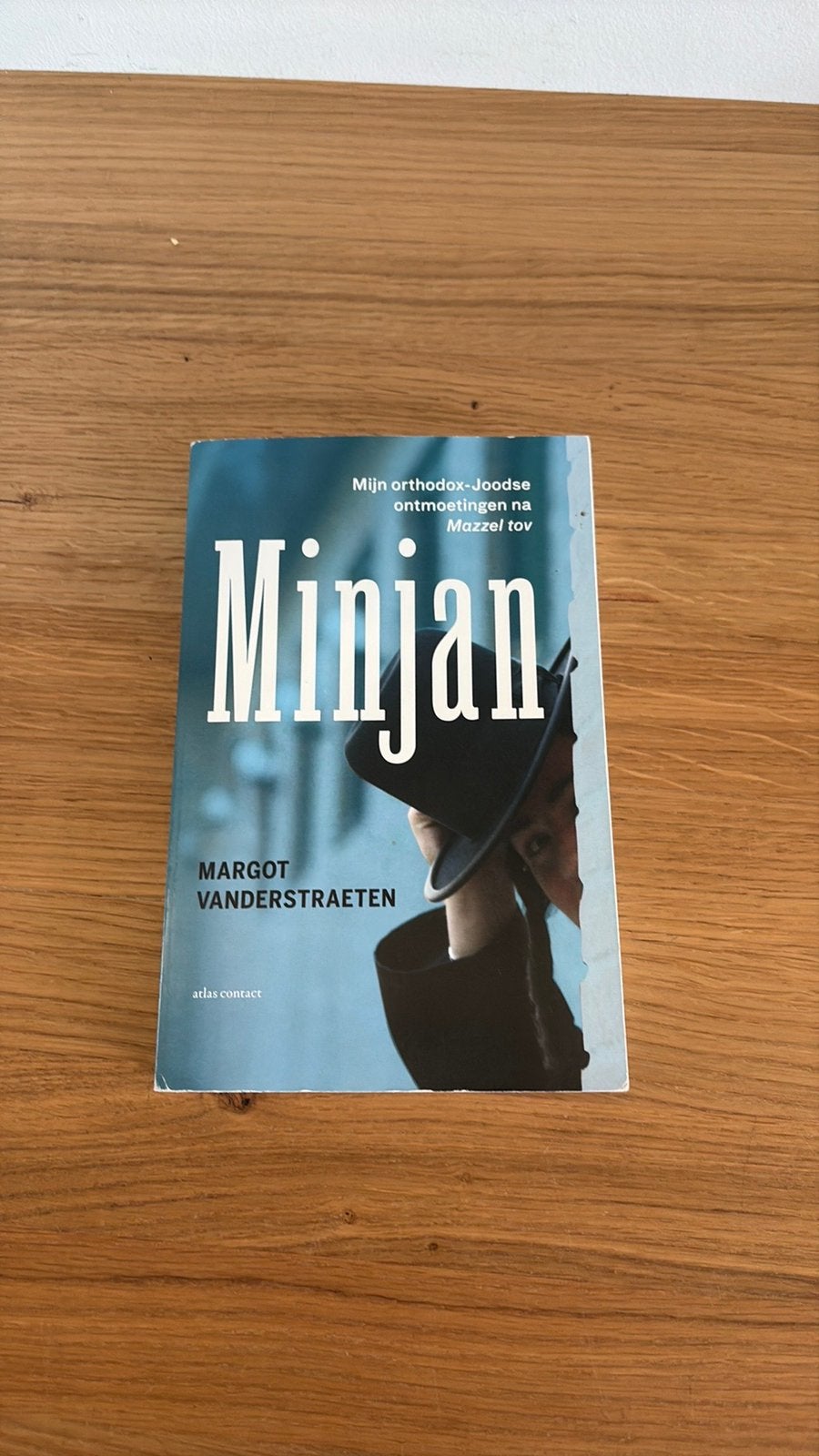 Margot Vanderstraeten - Minjan, Ophalen of Verzenden, Zo goed als nieuw, Maatschappij en Samenleving, Europa