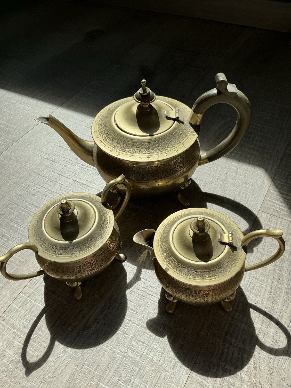 Antieke Indiase HLS 837 theeset van messing, Ophalen of Verzenden