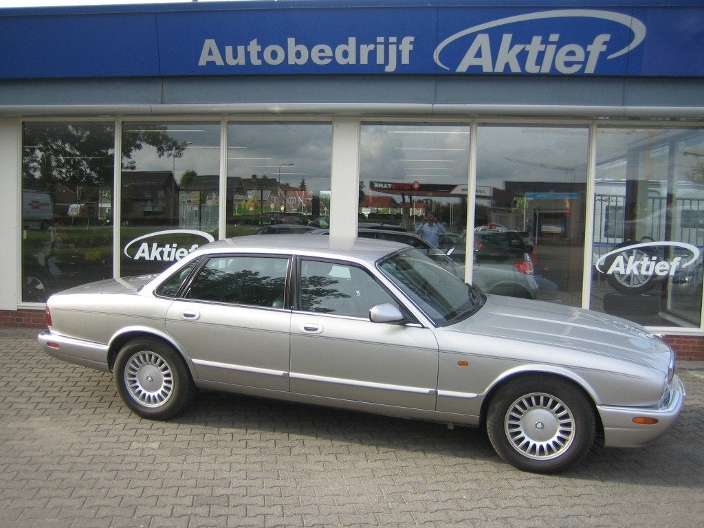 Jaguar XJ XJ 3.2 V8 EXECUTIVE, Auto's, Achterwielaandrijving, Gebruikt, 8 cilinders, Bedrijf