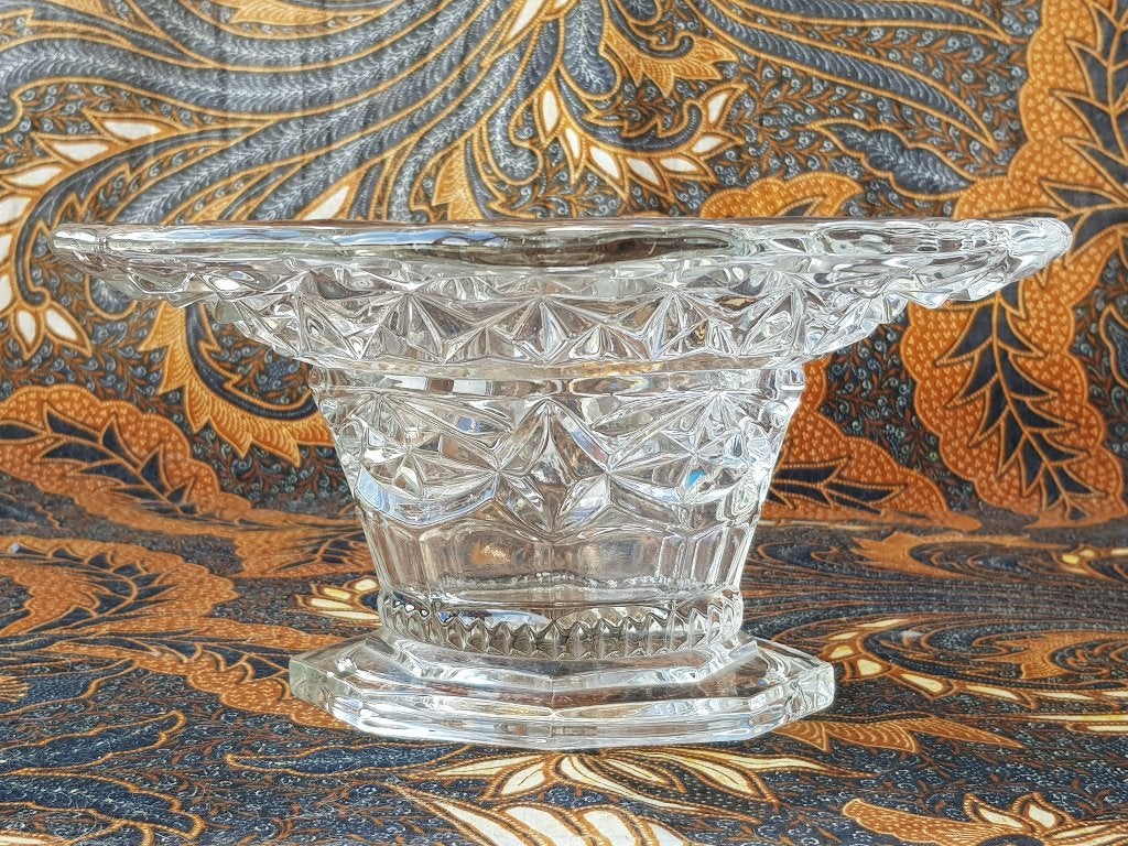 Mooie antieke vaas uit Engeland van glas 24 cm. uit 1920., Antiek en Kunst, Antiek | Vazen, Ophalen of Verzenden