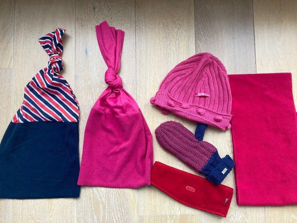 Gratis mutsen , sjaal, handschoenen  mt. 140/146, Kinderen en Baby's, 134 t/m 140, Gebruikt, Barts, Ophalen of Verzenden
