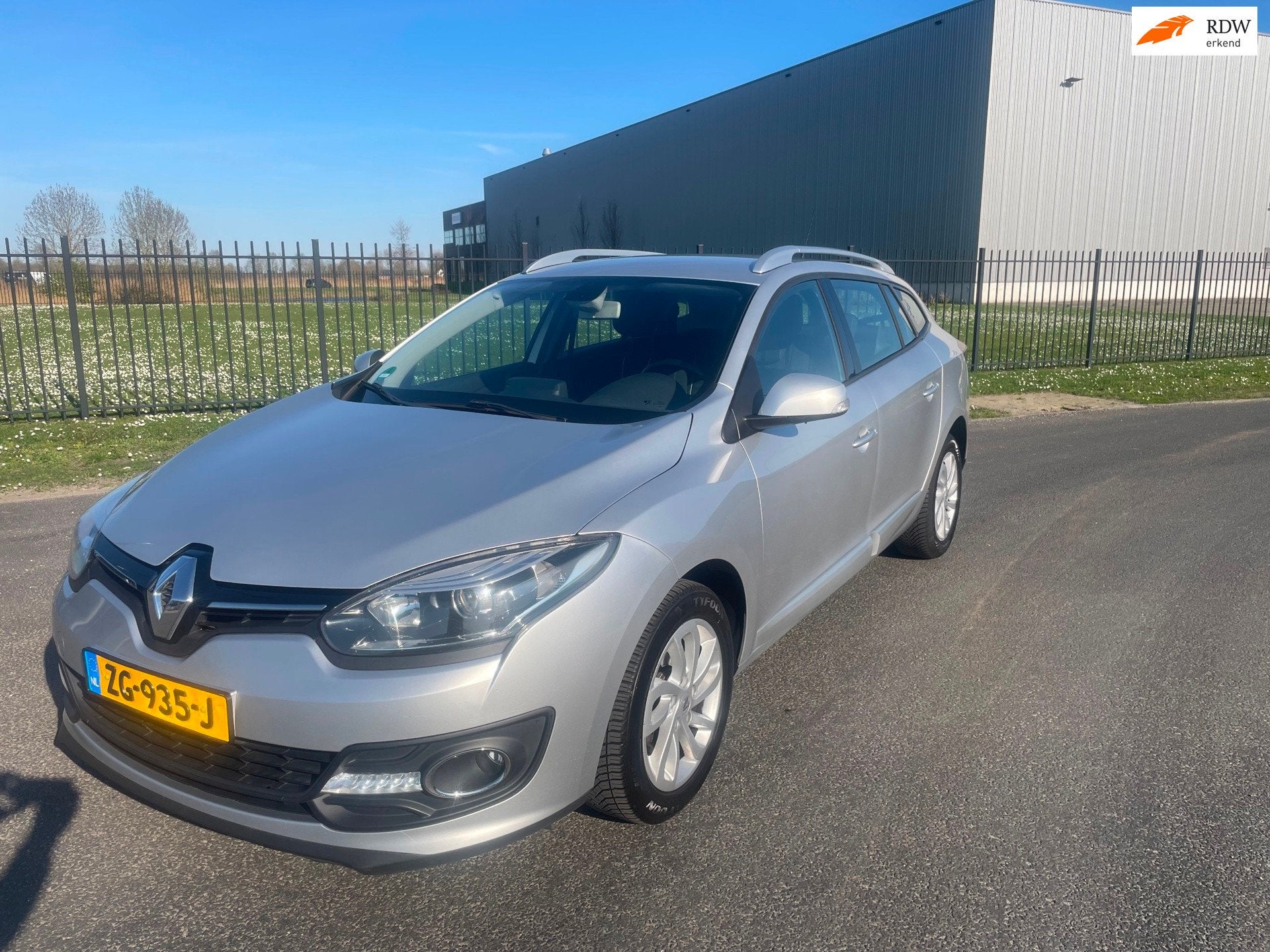Renault Mégane Estate 1.2 TCe Authentique|Bj 2014|Clima|Cru, Voorwielaandrijving, Gebruikt, Zwart, 4 cilinders