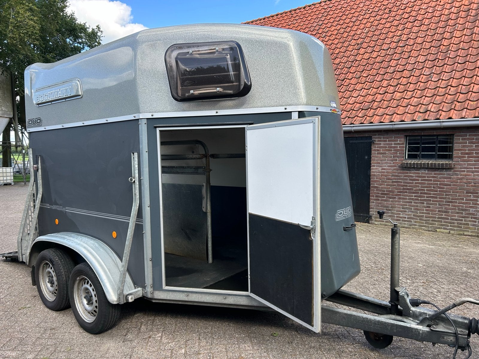 Paardentrailer, Ophalen, Zo goed als nieuw, Aluminium, 2-paards trailer