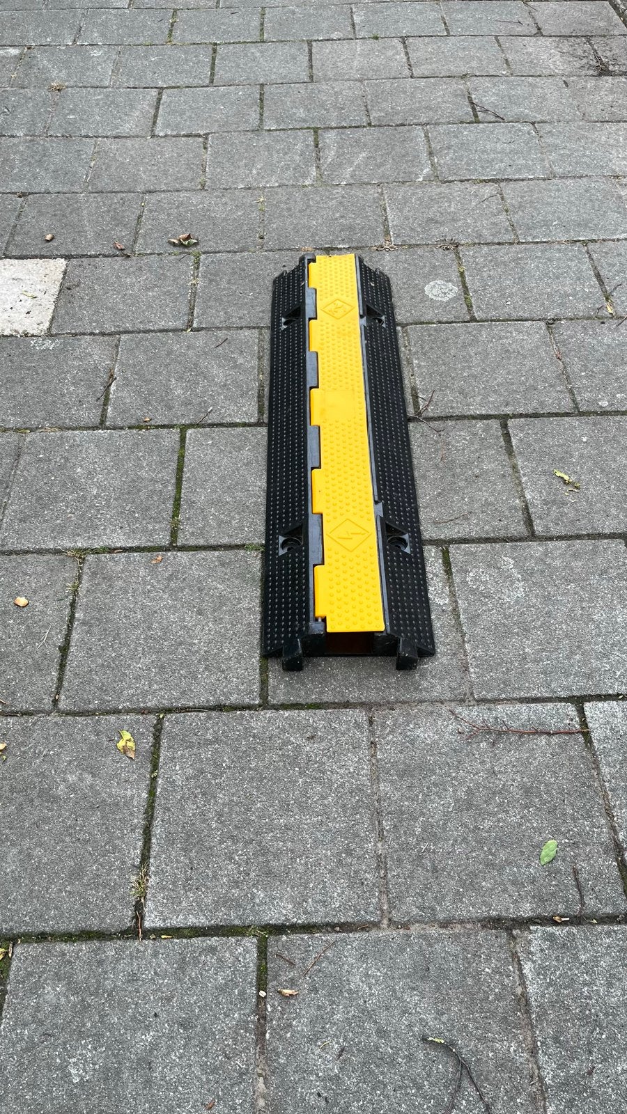 Kabelgoot / Kabelbrug - Zwart/Geel, Ophalen of Verzenden, Zo goed als nieuw