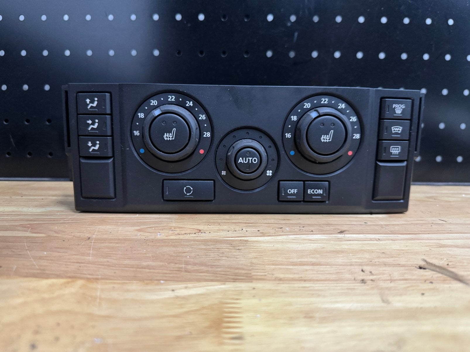 Landrover discovery 3 kachel/airco paneel, Ophalen, Gebruikt, Land Rover