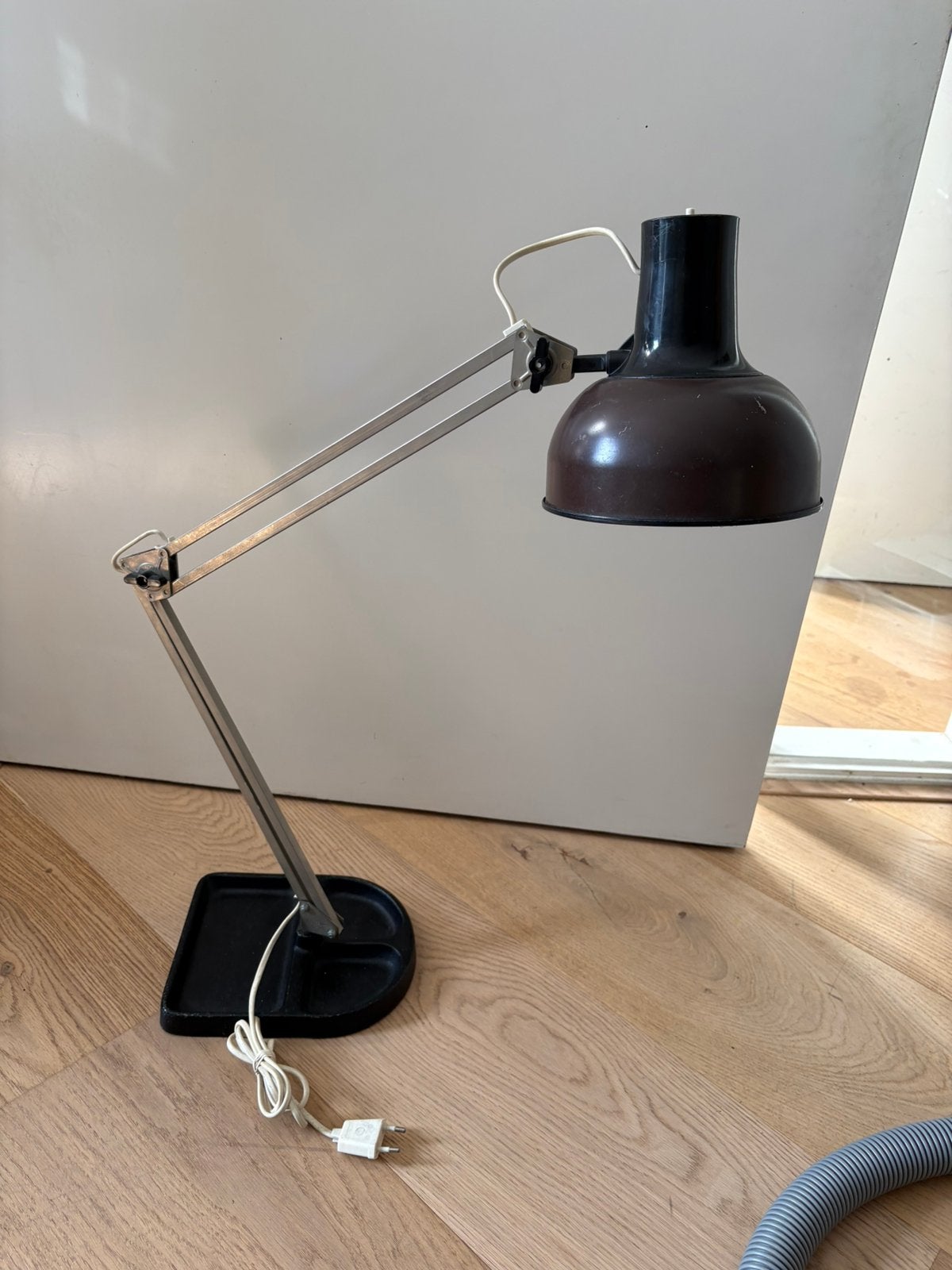 Prachtige vintage architecten lamp Lival Filand, Ophalen, Bureaulamp, Verstelbaar, Overige merken
