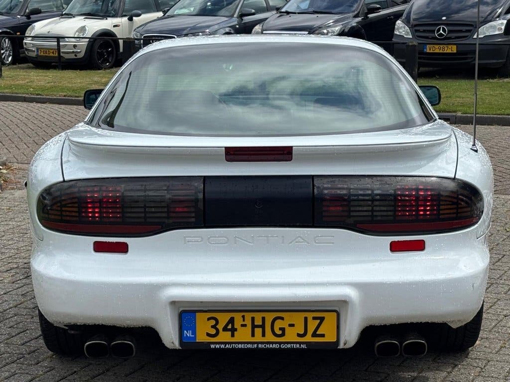 Pontiac Firebird 3.4 SE V6 Wit 1994 Handgeschakeld Apk 2028, foto 6