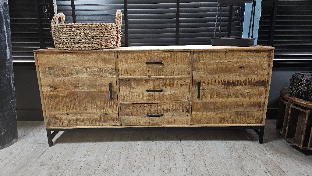 Nieuw dressoir te koop, Huis en Inrichting, Ophalen, 150 tot 200 cm, Nieuw, Info@overwijkdecoratie.nl