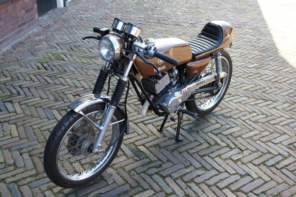 Yamaha RD50M Caferacer uniek 5 versnellingen - Nieuwstaat, Fietsen en Brommers, Brommers | Oldtimers, Ophalen, Maximaal 45 km/u