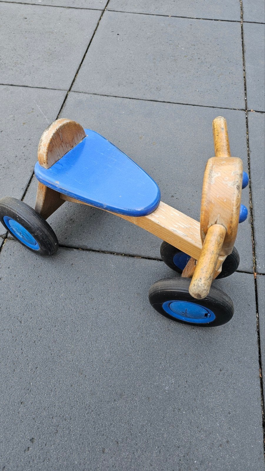Houten loopfietsje voor peuters - Blauw zadel, Ophalen, Gebruikt, Loopfiets