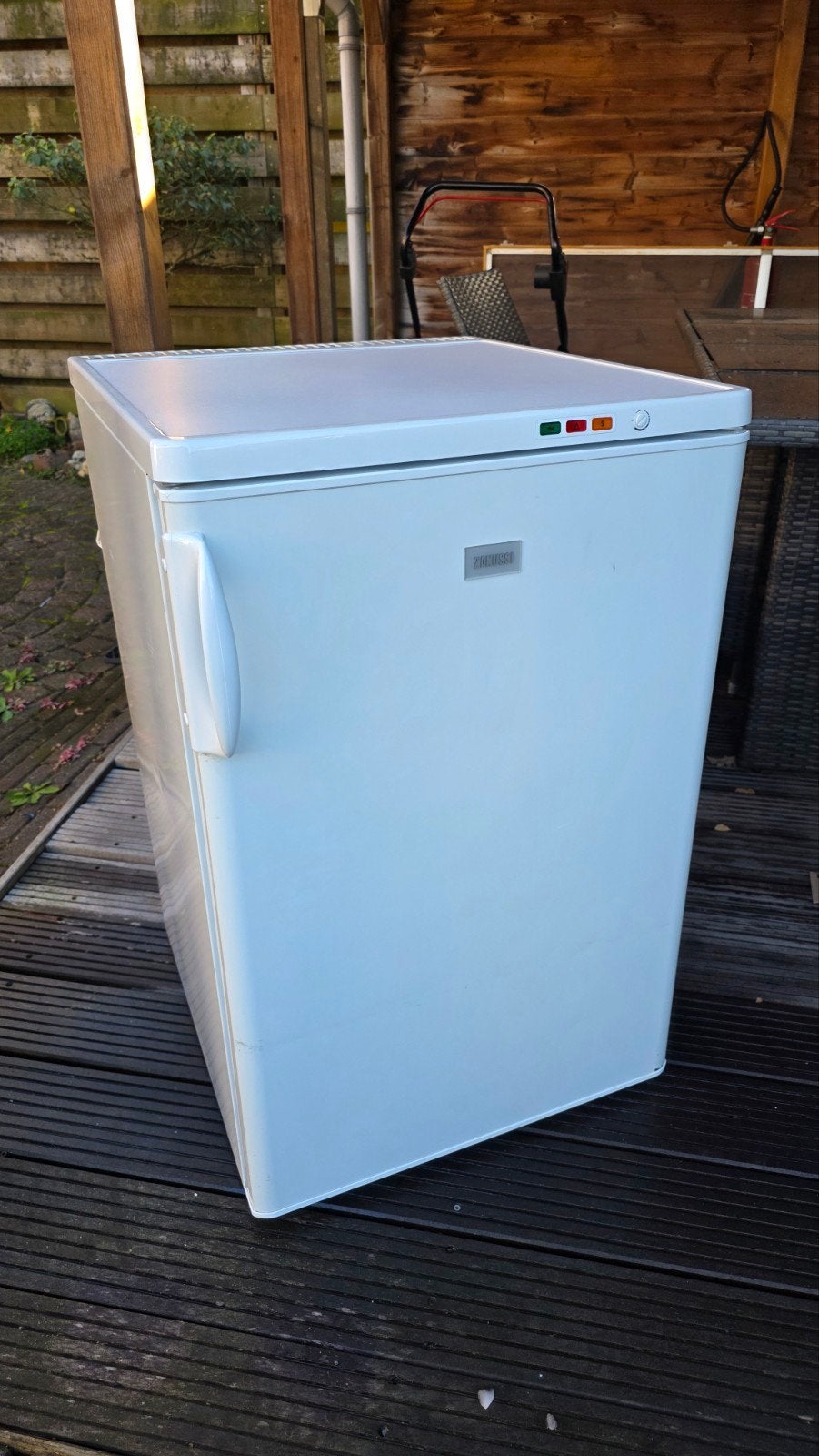 Zanussi 4* diepvries kast met 3 laden, Gebruikt, Minder dan 85 cm, Minder dan 60 cm, Vrijstaand