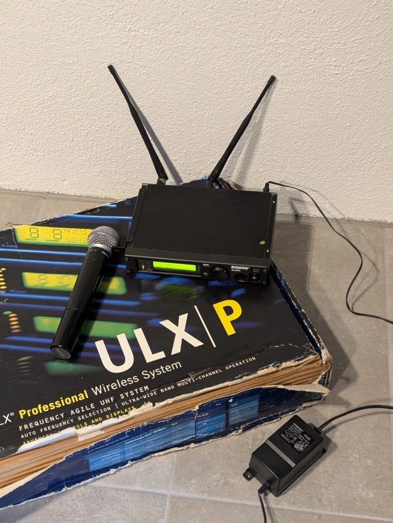 Shure Beta58A draadloze microfoon set ULXP4 784-820 MHz, Ophalen, Zo goed als nieuw, Zangmicrofoon
