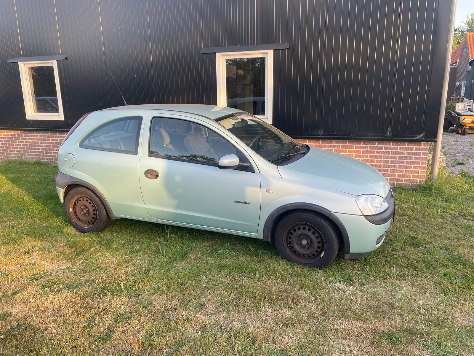 Opel Corsa 1.2 16V 3D 2001 Groen, Voorwielaandrijving, 450 kg, 74 pk, 31 €/maand