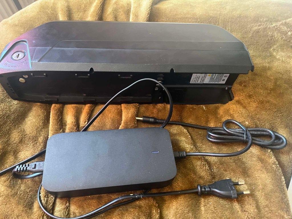 Li-ion battery for fat bike 720wh 46v 15ah plus charger, Ophalen of Verzenden, Zo goed als nieuw