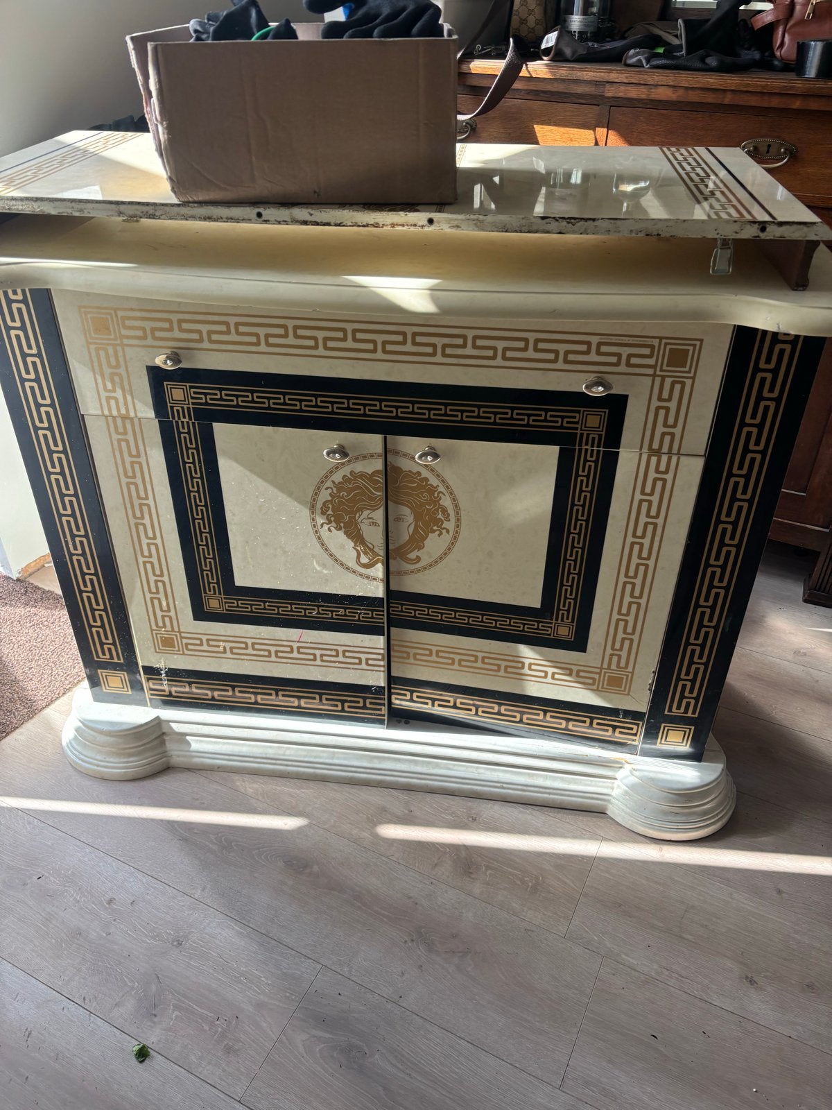 Versace stijl dressoir en eettafel set, Ophalen, Overige materialen, Gebruikt, 100 tot 150 cm