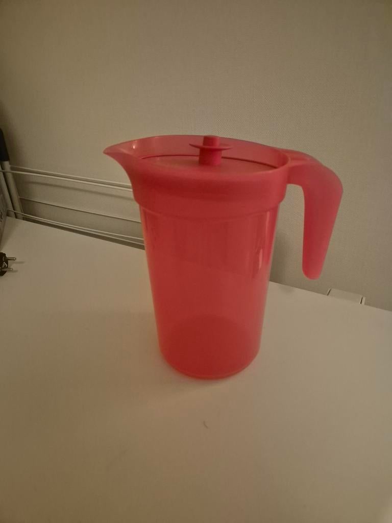 Tupperware kan - Roze, Ophalen of Verzenden, Gebruikt, Rood, Beker of Kan
